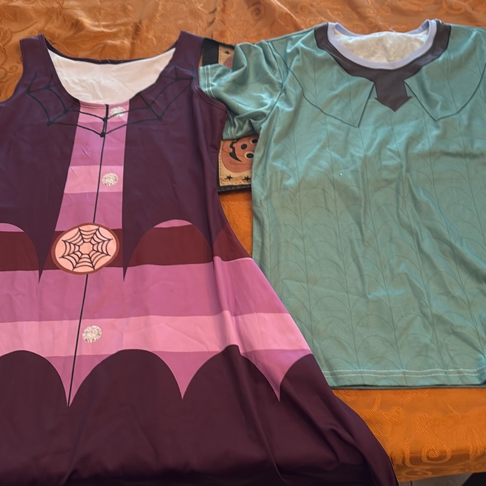 Vampirina Parents Costumes